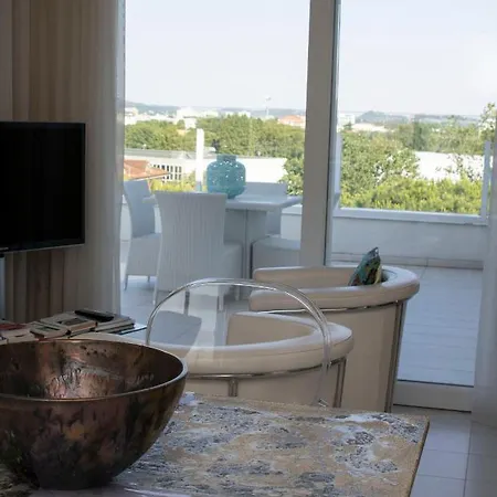 Luxury Seaview Holiday home